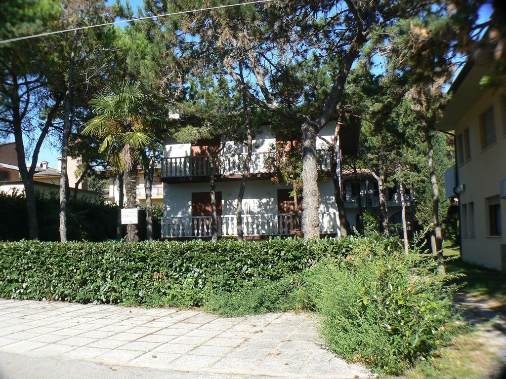 Villa Rosy Lignano Sabbiadoro Exteriér fotografie